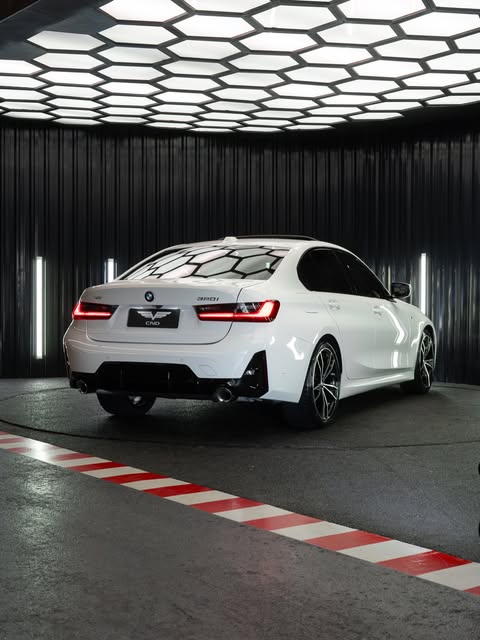 BMW 320I M SPORT - Imagem 3