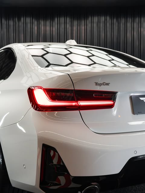 BMW 320I M SPORT - Imagem 9