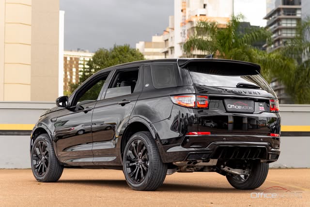 LAND ROVER DISCOVERY SPORT D200 SE R-DYNAMIC - Imagem 4