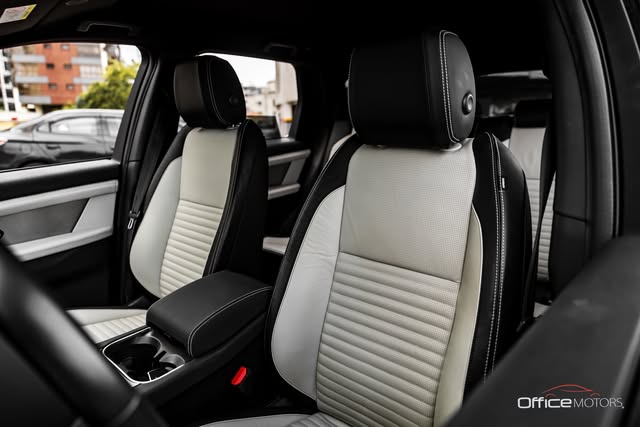 LAND ROVER DISCOVERY SPORT D200 SE R-DYNAMIC - Imagem 7