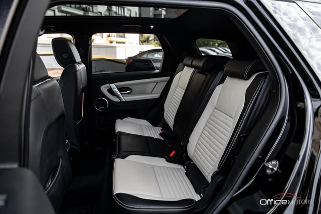 LAND ROVER DISCOVERY SPORT D200 SE R-DYNAMIC - Imagem 9
