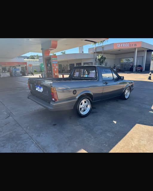 VOLKSWAGEN SAVEIRO CL - Imagem 10