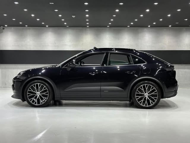 PORSCHE MACAN - Imagem 8