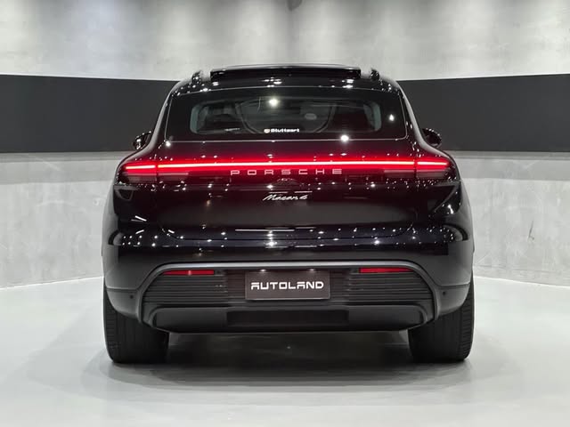 PORSCHE MACAN - Imagem 10