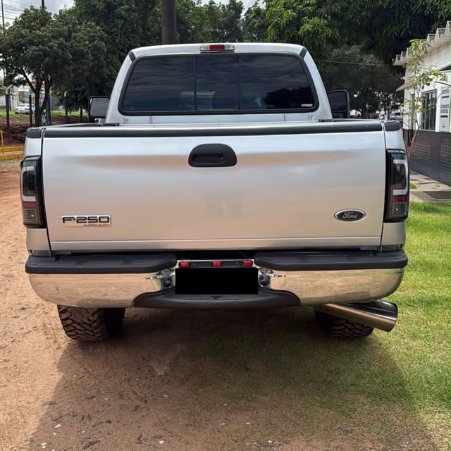FORD F-250 XLT-L - Imagem 6