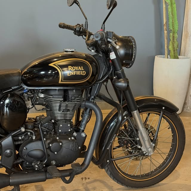ROYAL ENFIELD CLASSIC 500 EDIÇÃO ESPECIAL - Imagem 4
