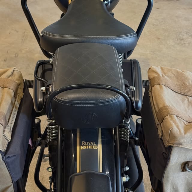 ROYAL ENFIELD CLASSIC 500 EDIÇÃO ESPECIAL - Imagem 5