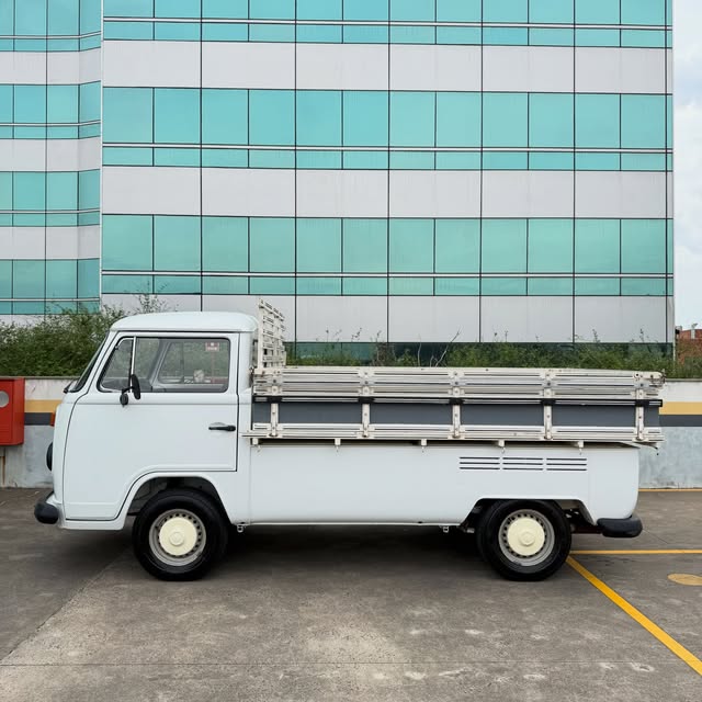 VOLKSWAGEN KOMBI - Imagem 5