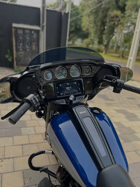 HARLEY-DAVIDSON STREET GLIDE SPECIAL - Imagem 8