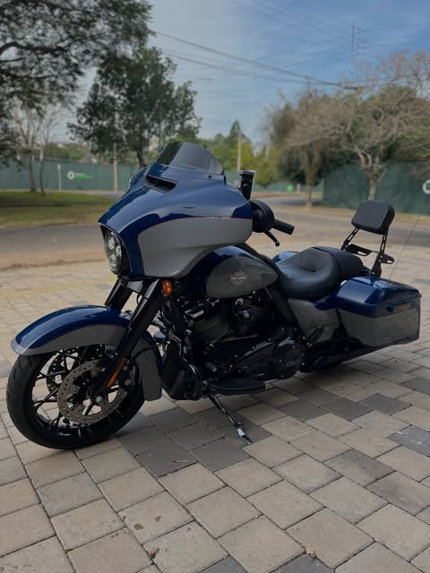 HARLEY-DAVIDSON STREET GLIDE SPECIAL - Imagem 9