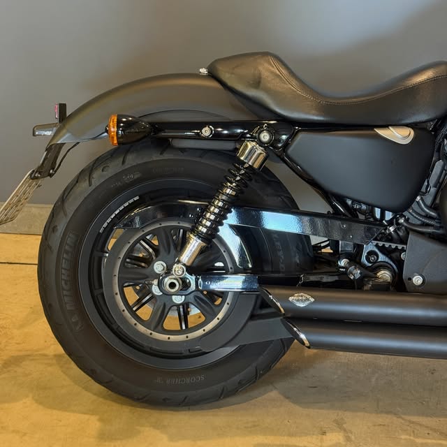 HARLEY-DAVIDSON XL 883N - Imagem 3