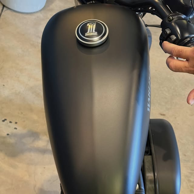 HARLEY-DAVIDSON XL 883N - Imagem 8