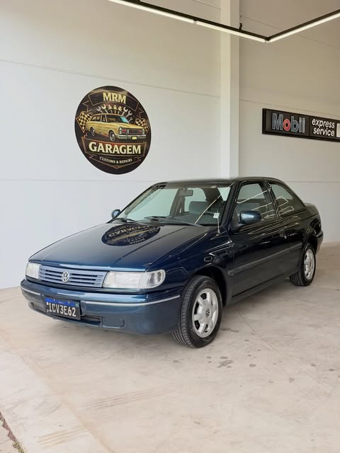 VOLKSWAGEN LOGUS GLI - Imagem 1