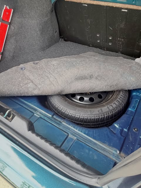 VOLKSWAGEN LOGUS GLI - Imagem 6