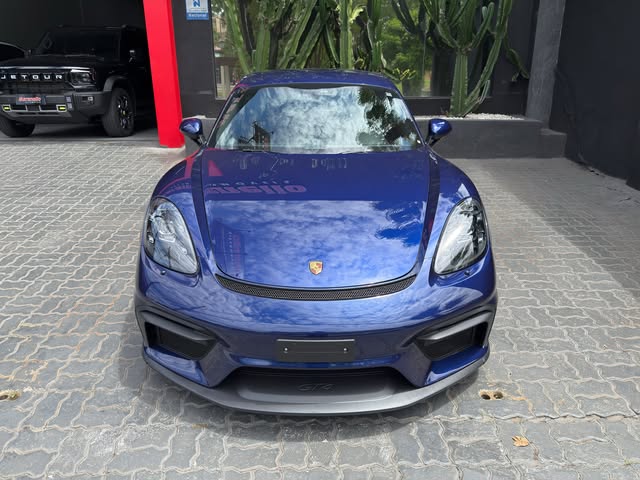 PORSCHE 718 CAYMAN GT4 - Imagem 2