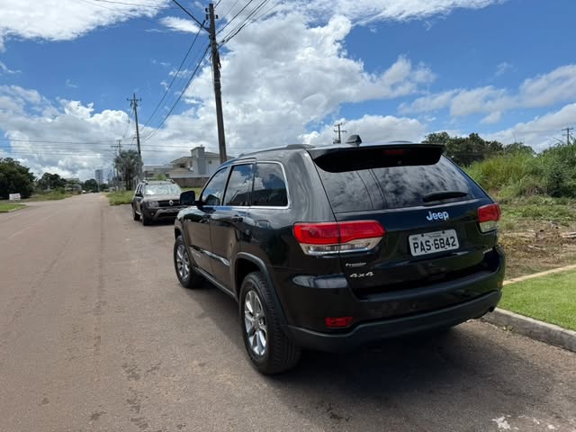 JEEP GRAND CHEROKEE LAREDO - Imagem 4
