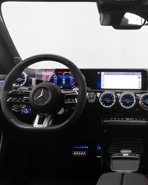 MERCEDES-BENZ CLA AMG 45 S - Imagem 3