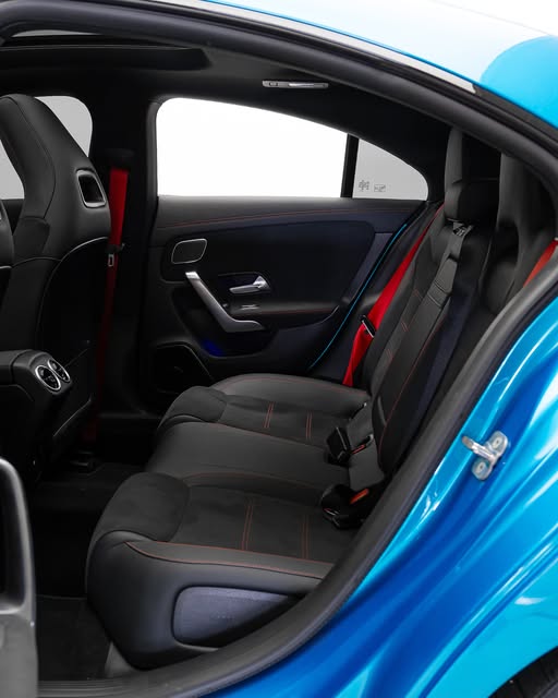 MERCEDES-BENZ CLA AMG 45 S - Imagem 5