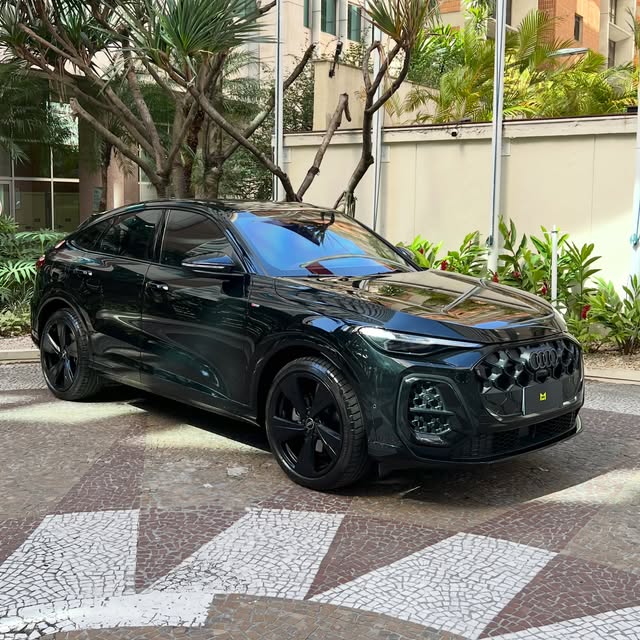 AUDI Q5 SPORTBACK S-LINE - Imagem 3