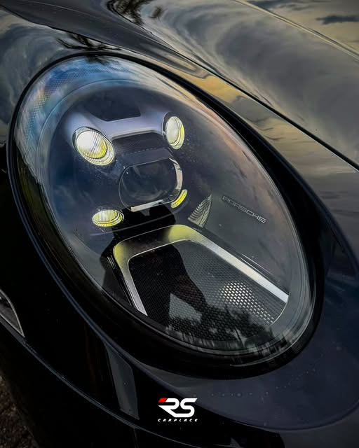 PORSCHE 911 CARRERA 3.0 - Imagem 10