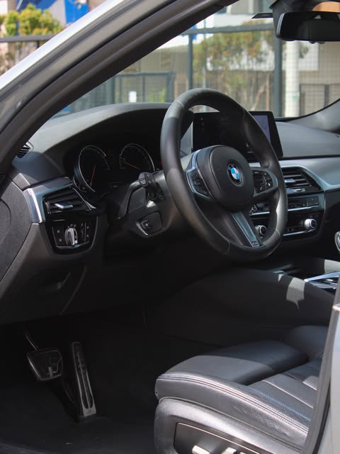 BMW 530I M SPORT - Imagem 3