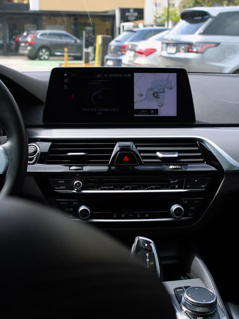BMW 530I M SPORT - Imagem 6
