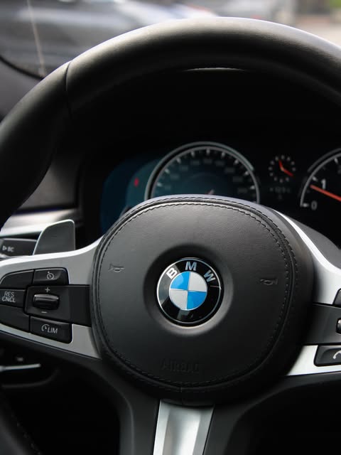 BMW 530I M SPORT - Imagem 7