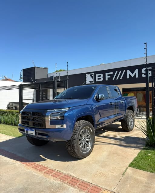 MITSUBISHI TRITON HPE-S - Imagem 1