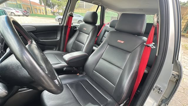 VOLKSWAGEN PARATI GTI 16V - Imagem 13