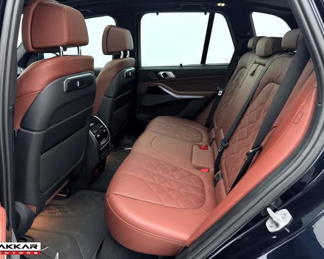 BMW X5 XDRIVE50E M SPORT - Imagem 6