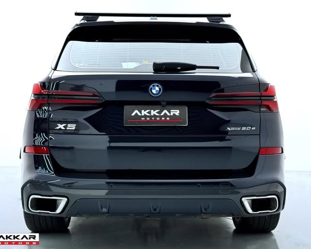 BMW X5 XDRIVE50E M SPORT - Imagem 8