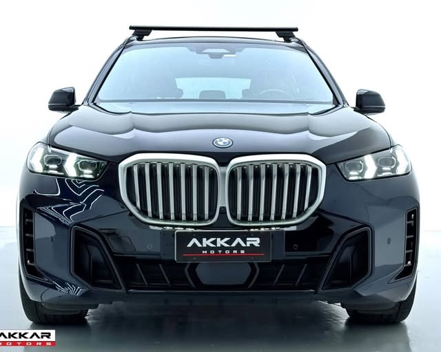 BMW X5 XDRIVE50E M SPORT - Imagem 9
