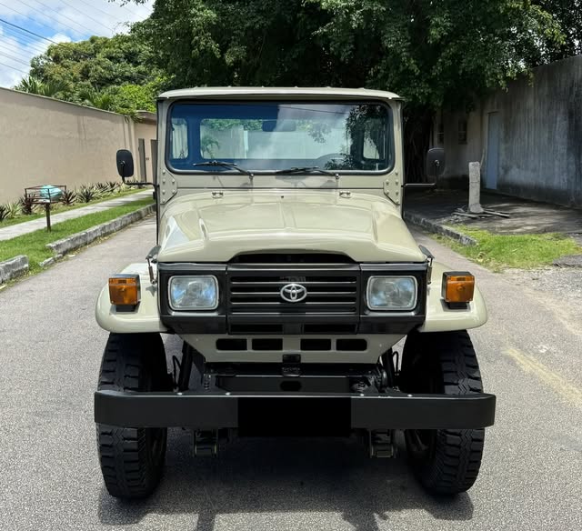 TOYOTA BANDEIRANTE - Imagem 3
