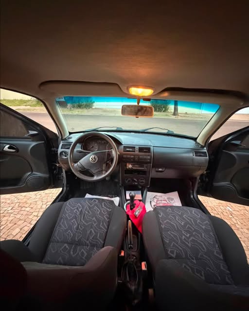 VOLKSWAGEN SAVEIRO - Imagem 4