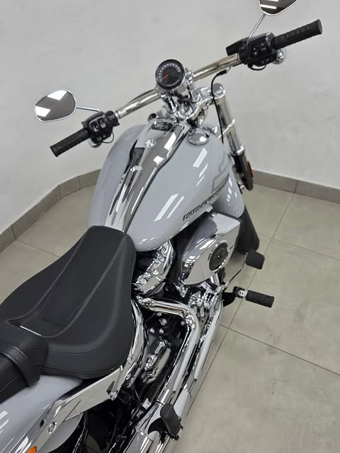 HARLEY-DAVIDSON SOFTAIL BREAKOUT - Imagem 9