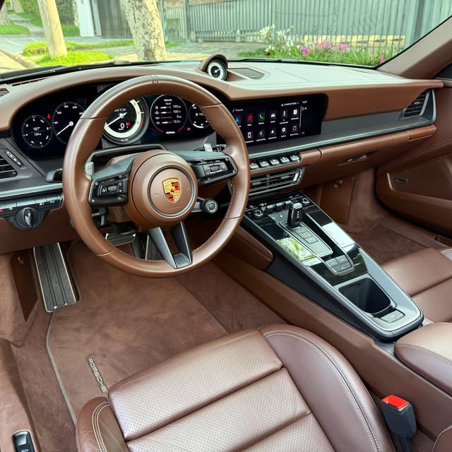 PORSCHE 911 CARRERA GTS - Imagem 2