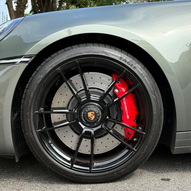PORSCHE 911 CARRERA GTS - Imagem 15