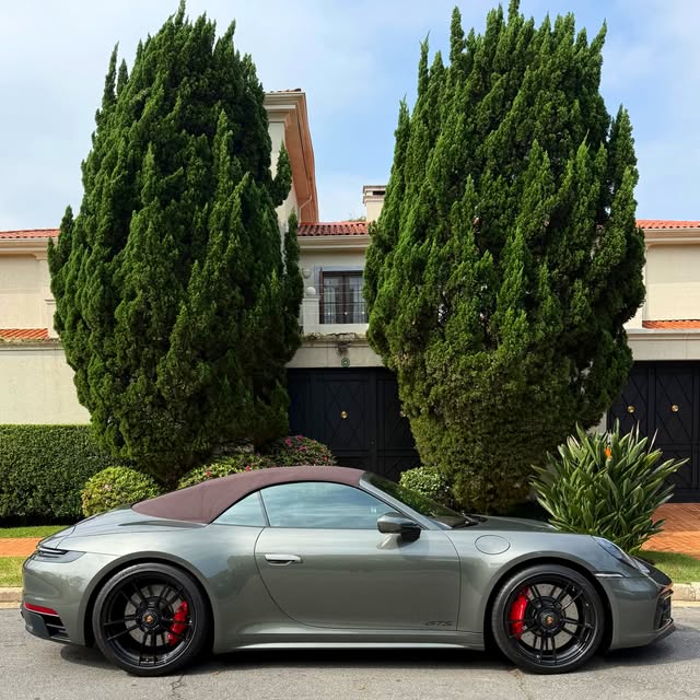 PORSCHE 911 CARRERA GTS - Imagem 9