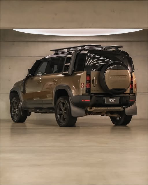 LAND ROVER DEFENDER HSE - Imagem 2
