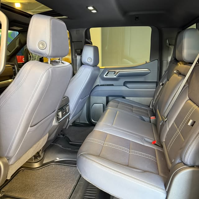 CHEVROLET SILVERADO HIGH COUNTRY - Imagem 11