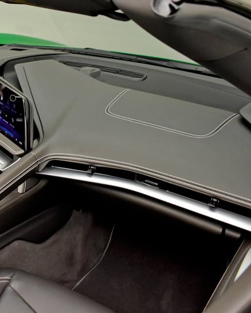 CHEVROLET CORVETTE 1 LT - Imagem 5