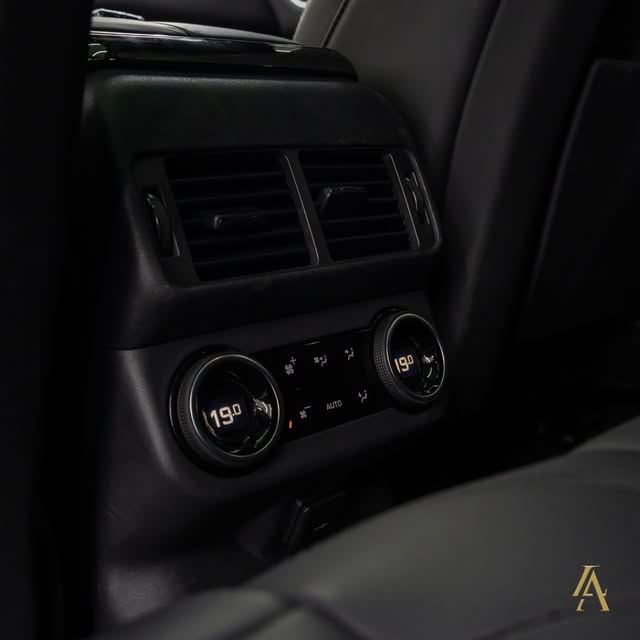 LAND ROVER VELAR P400E HSE R-DYNAMIC - Imagem 13