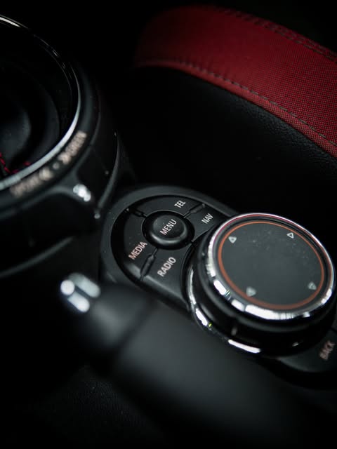 MINI JOHN COOPER WORKS JOHN COOPER WORKS - Imagem 18
