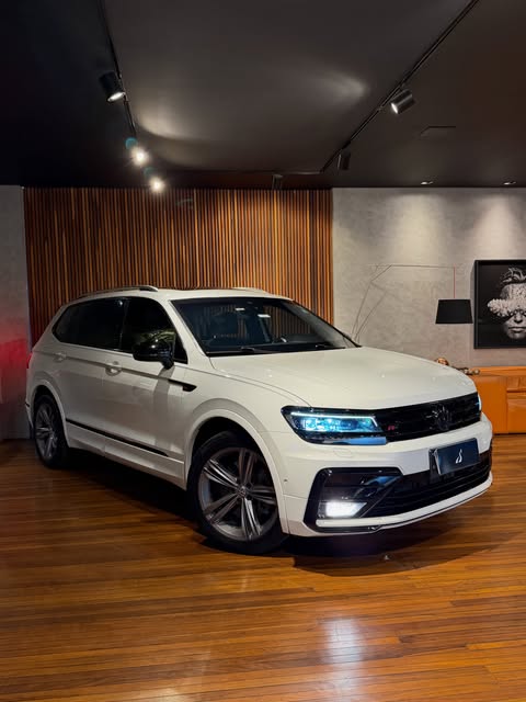 VOLKSWAGEN TIGUAN R-LINE - Imagem 14