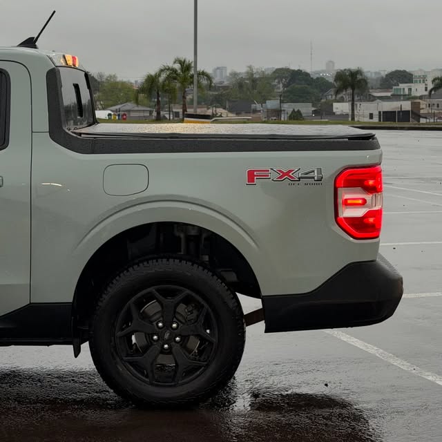 FORD MAVERICK LARIAT FX4 - Imagem 10
