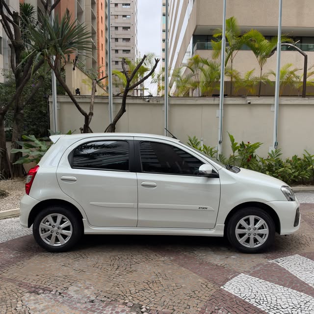 TOYOTA ETIOS XLS - Imagem 4