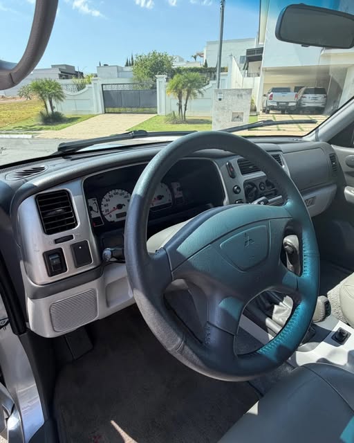 MITSUBISHI PAJERO SPORT - Imagem 6