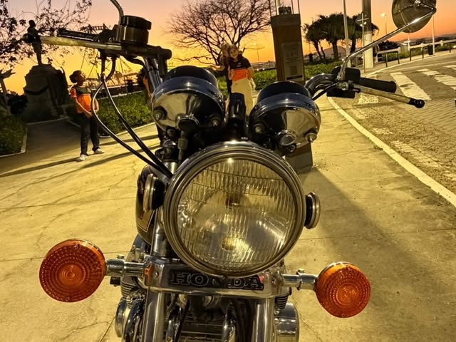 HONDA CB 750 K7 - Imagem 2