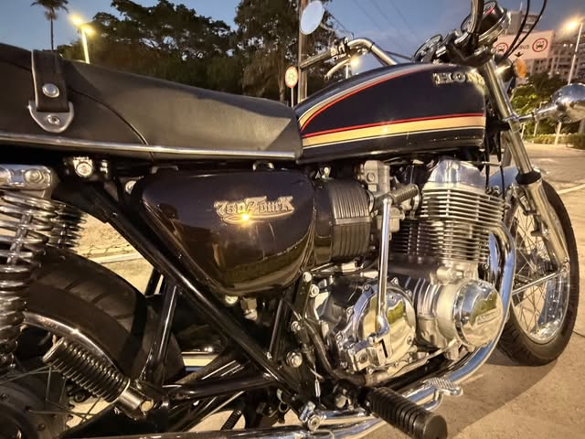 HONDA CB 750 K7 - Imagem 7