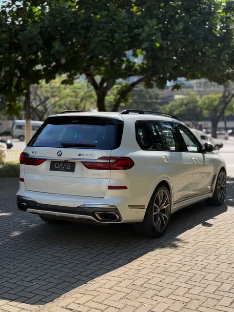 BMW X7 M50I - Imagem 4